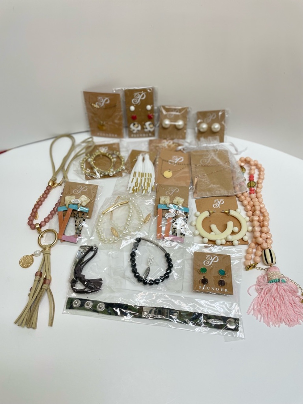 Plunder Women’s Jewelry Resellers Bundle - Picture 2 of 2